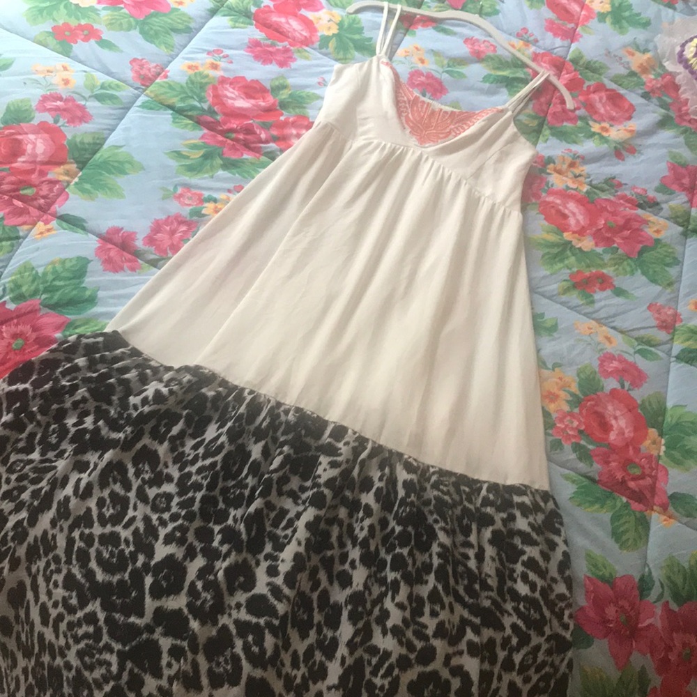 BEAUTIFUL Cream Maxi Dress with Leopard print